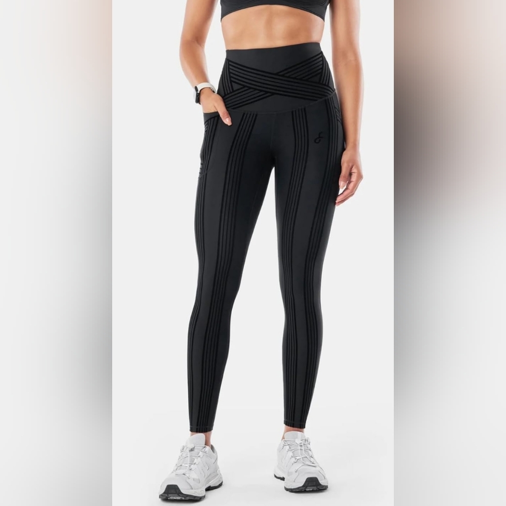 Fanka High-Waisted Black Leggings
